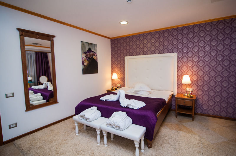 Dbh Bucharest Hotel Buitenkant foto