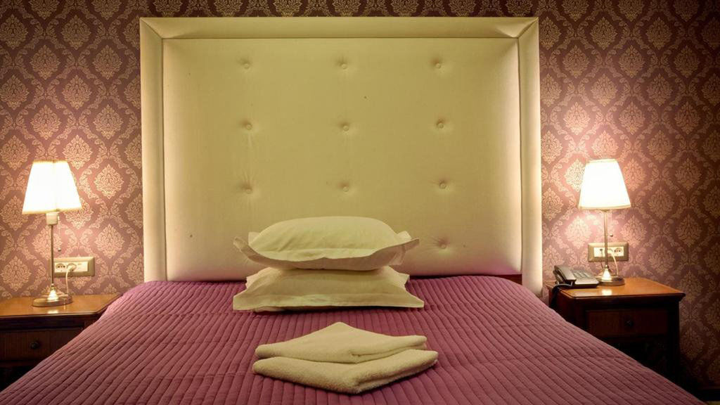 Dbh Bucharest Hotel Buitenkant foto
